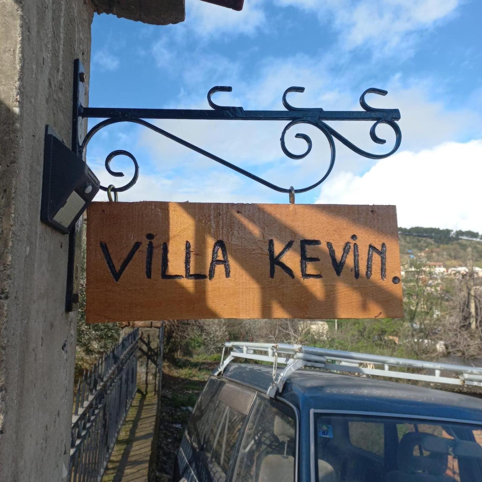 Villa Kevin Berat Luaran gambar