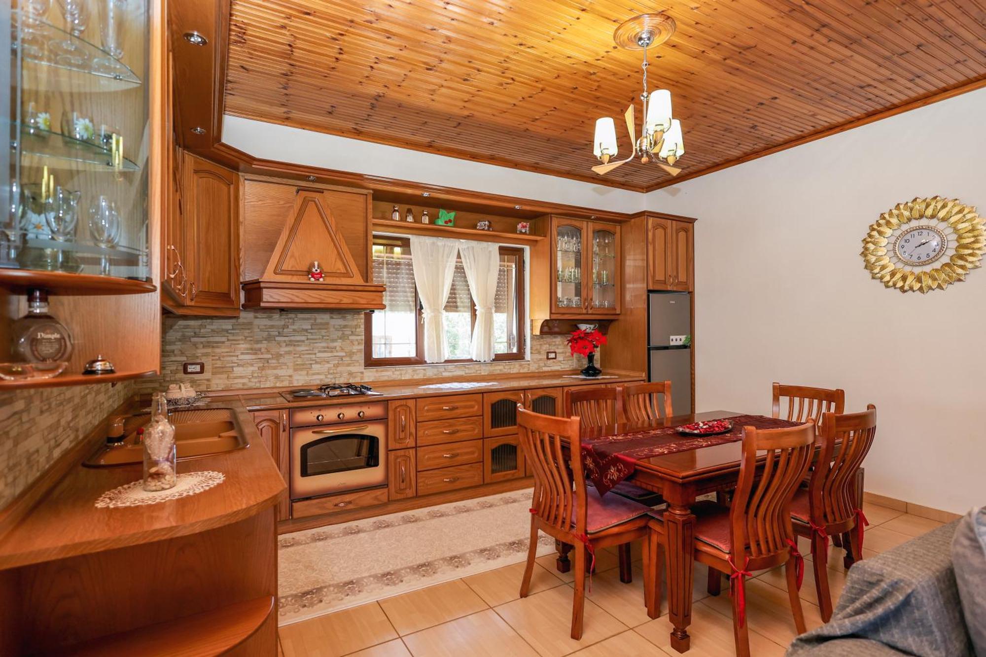 Villa Kevin Berat Luaran gambar