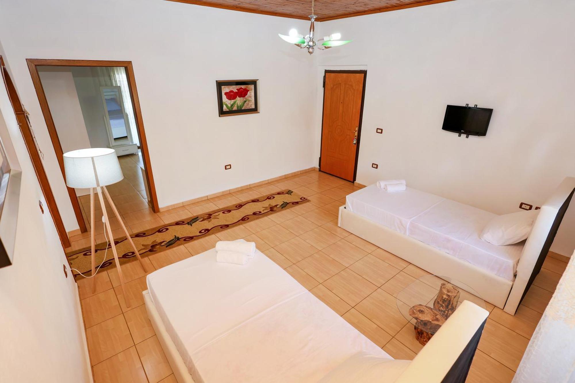 Villa Kevin Berat Luaran gambar