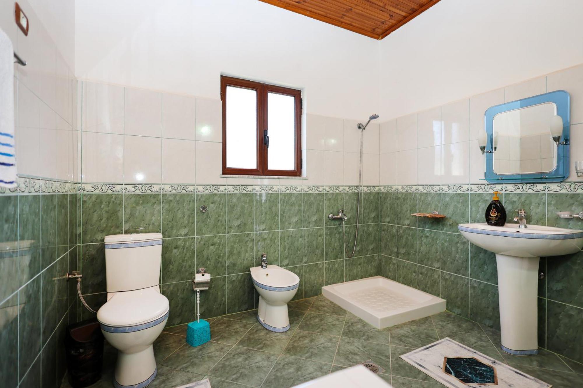 Villa Kevin Berat Luaran gambar